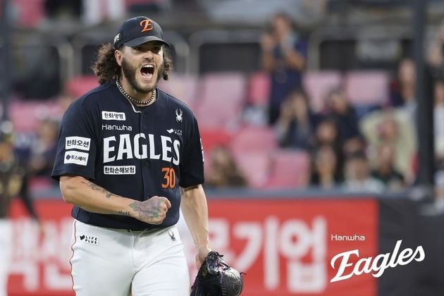 “17연승 뒤 첫 패전”…한화 폰세, kt전 5이닝 4실점에도 평균자책점 1.85 수성 / 연합뉴스