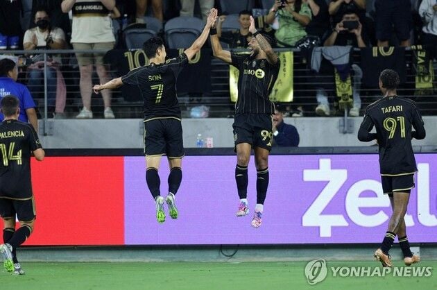 “1골 1도움 손흥민-해트트릭 부앙가”…LAFC, 레알 솔트레이크 4-1 역전승 / 연합뉴스