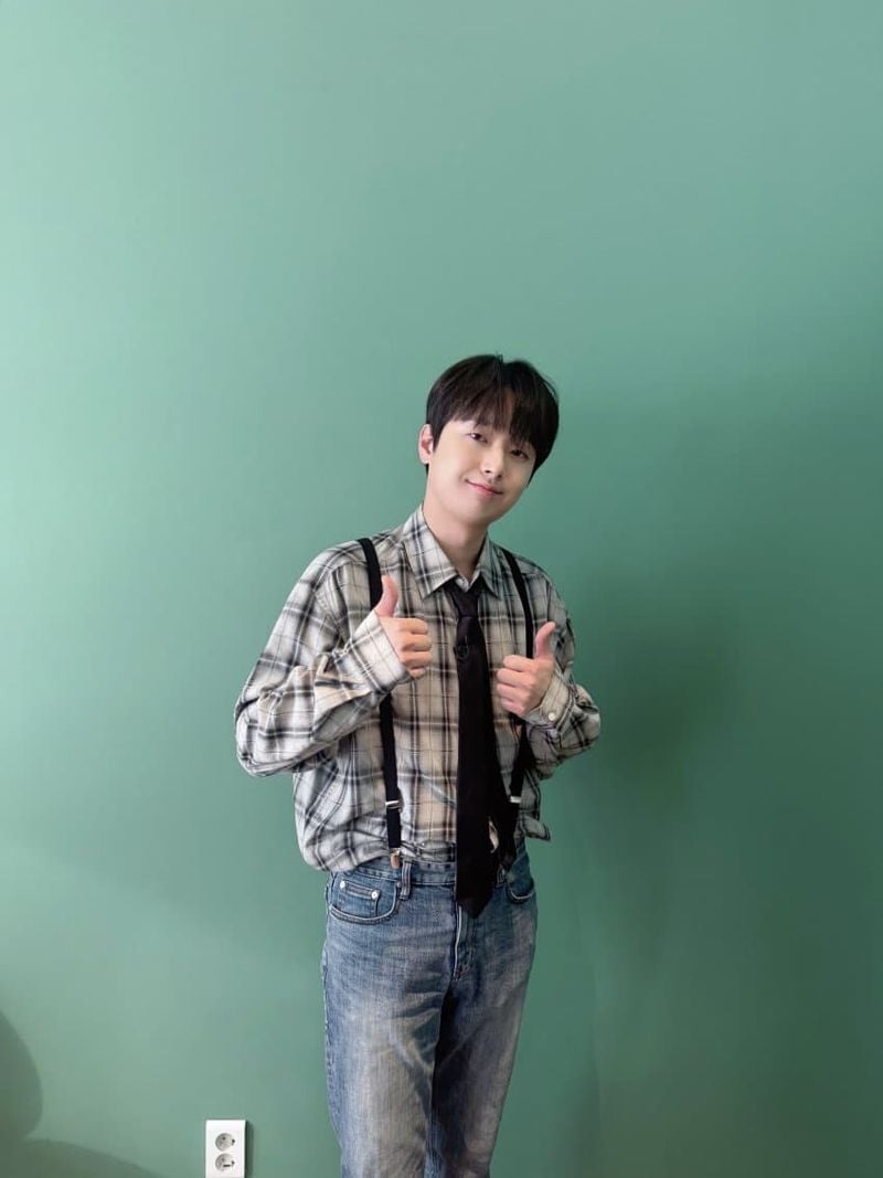 '잘생김, 귀여움, 입담, 삼박자 완벽한 명품 MC' 이찬원, '톡파원 25시' 본방사수 독려→재미 폭발
