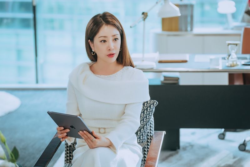 “강렬한 빌런 변신”…오나라·유라·윤채경, ‘컨피던스맨KR’ 뷰티 에피소드→특별출연 시선집중