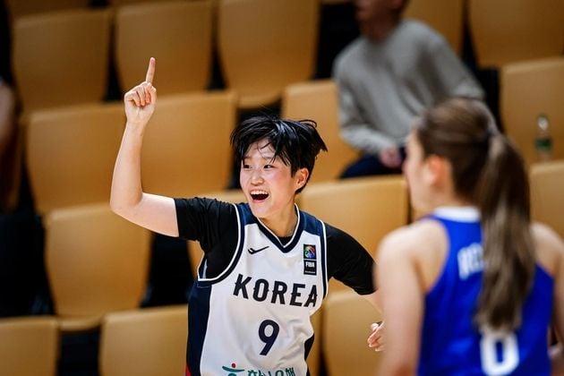 “버저비터 악몽”…임세운 31점 분전에도 U-16 여자농구, 필리핀에 75-77 패배 / 연합뉴스