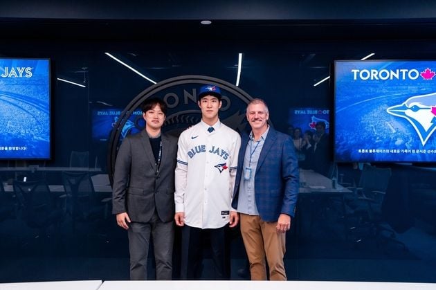 “계약금 150만달러 입단”…문서준, 토론토 공식 합류 MLB 새 출발 / 연합뉴스