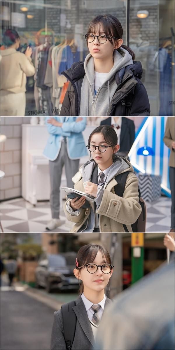“존재감 제로에서 피어나다”…박지후, ‘스피릿 핑거스’ 첫 스틸컷→청춘 성장의 얼굴 / ㈜넘버쓰리픽쳐스·MI·케나즈