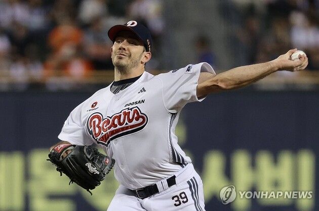 “8이닝 9탈삼진 무실점”…잭 로그, 시즌 10승 달성하며 한화에 쐐기 / 연합뉴스