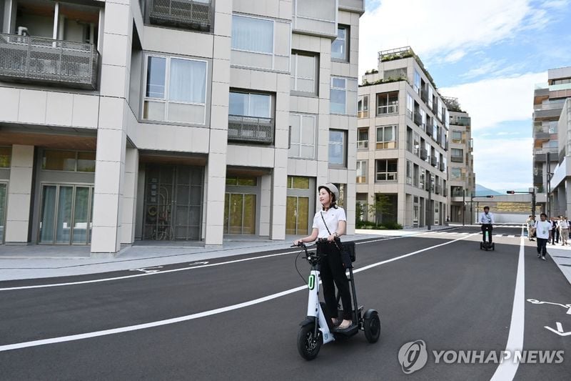 도요타, 미래도시 ‘우븐 시티’ 운영 시작…자율주행·로봇 실증 확산