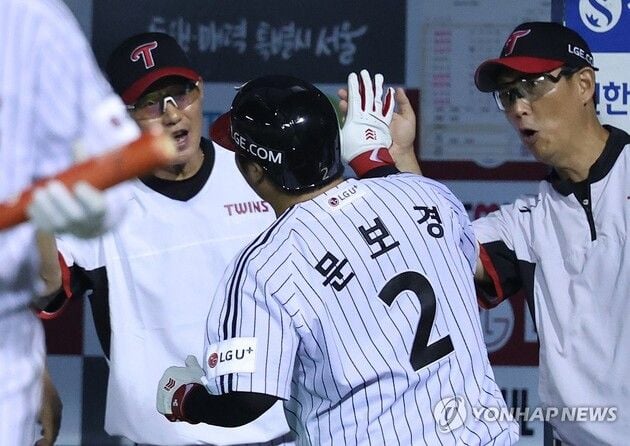 “문보경 2년 연속 100타점에도 결장”…염경엽, 훈련 집중 계획 밝혀 / 연합뉴스