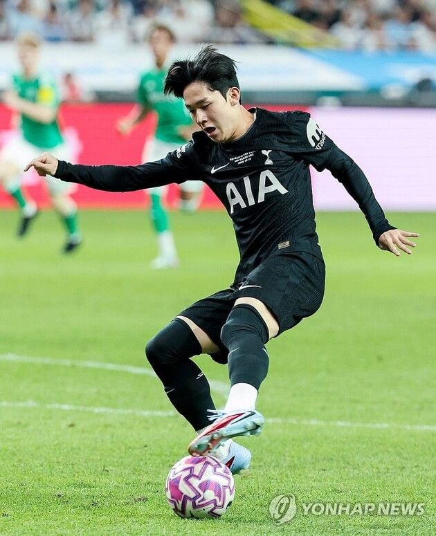 “6경기 만에 선발 복귀”…양민혁, 74분 소화 불구 포츠머스 1-2 패 / 연합뉴스