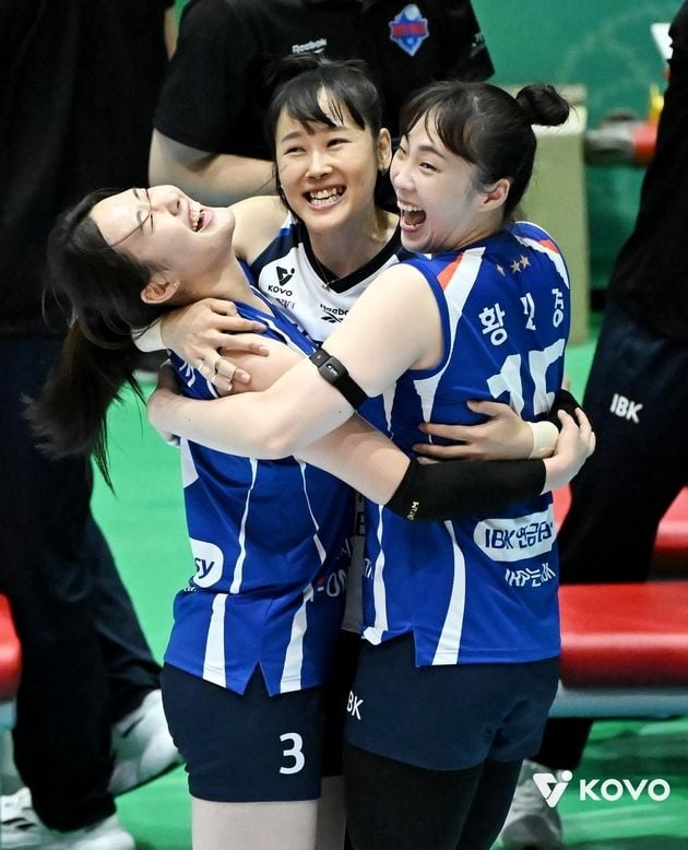 “디그 19개 안정감”…임명옥, 기업은행 3-1 역전우승 견인 / 연합뉴스