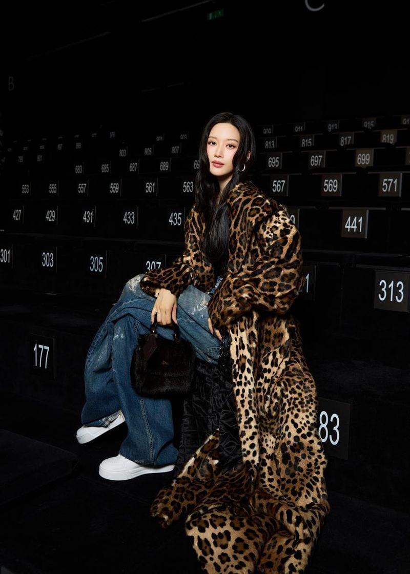 “밀라노를 물들이다”…문가영, ‘돌체앤가바나’ 패션쇼서 글로벌 존재감→패션 아이콘 각인 / 피크제이