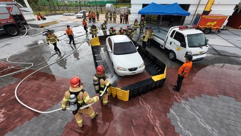 전기차 화재 진압법 숙련도 절실…경남소방본부 현장 대응 강회→안전기준 재정립