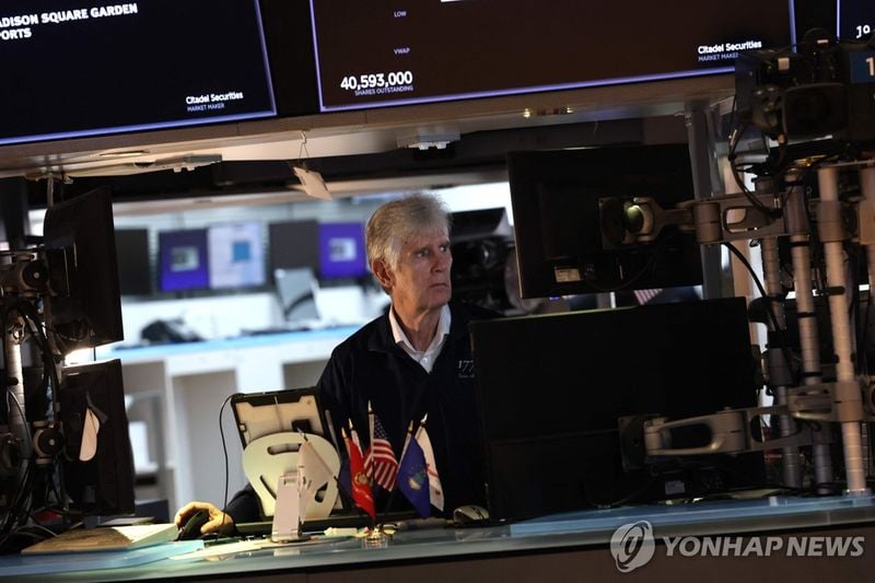 뉴욕증시, 오라클 마진 우려에 기술주 중심 하락…나스닥 0.67%↓