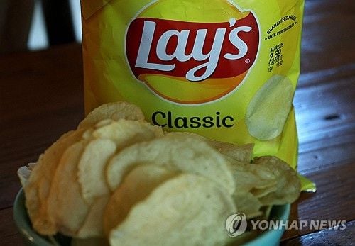 '펩시코' 인공 향료·색소 퇴출 발표…미국 레이즈 감자칩 리디자인