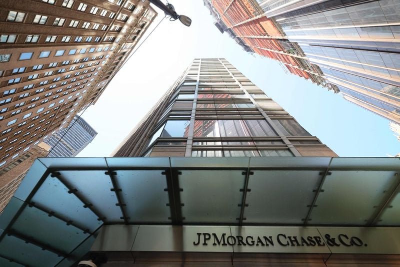 JP모건 1.5조 달러 미 전략산업 투자…양자컴 관련주 20%대 급등