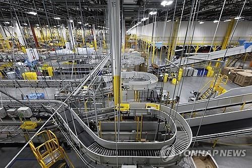 ‘아마존’ 2033년까지 전체 업무 75% 자동화 추진…고용 60만명 대체 전망