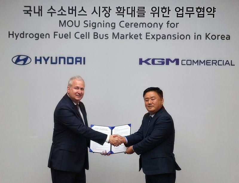 수소연료전지 기술 협력 본격화”…KGM커머셜, 현대차와 신형 수소버스 개발→친환경 시장 전환