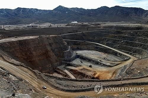 미 정부, 2조 원 투입해 희토류 자석 생산시설 구축…지분 직접 확보