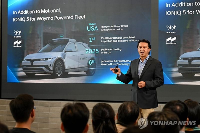 현대차 무뇨스 CEO, 위기 돌파 DNA로 미래 모빌리티 선도→혁신 전략 가속