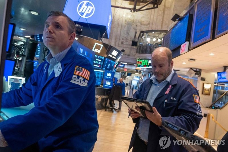 뉴욕증시 기술주 약세에 하락…나스닥 0.9%↓·엔비디아 3%대 급락