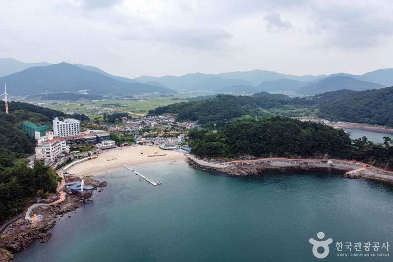 출처 : 한국관광공사 포토코리아(채석강)