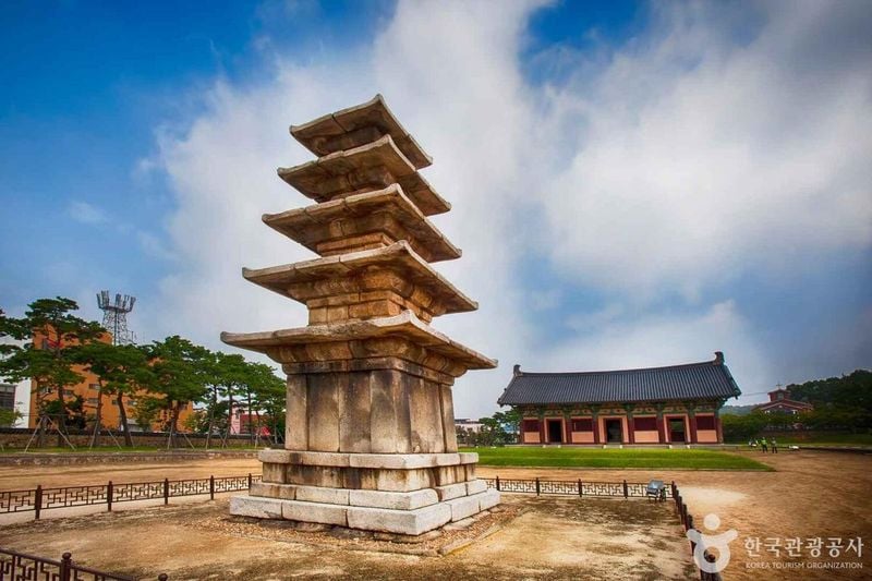 출처 : 한국관광공사 포토코리아(정림사지)