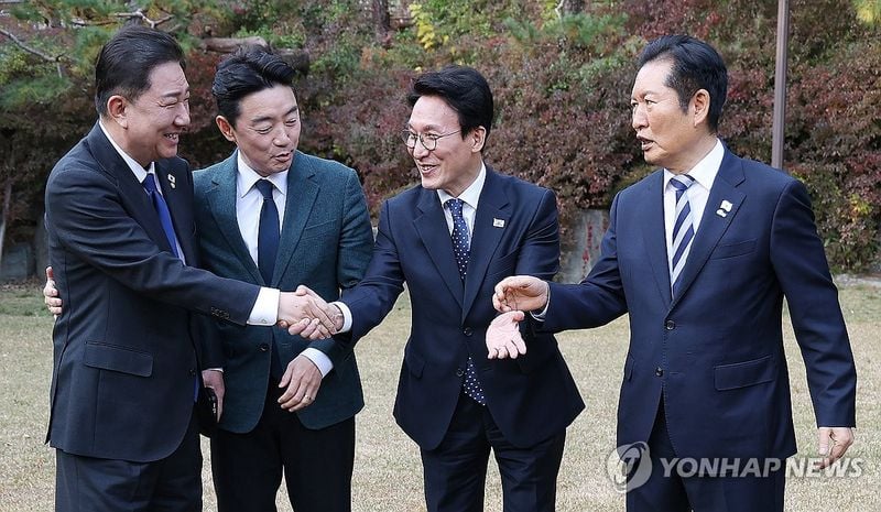 코스피 4,073.24 마감…배당소득 과세 완화에 금융·지주주 강세