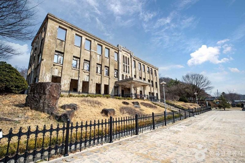 노동당사 출처 : 한국관광공사 포토코리아