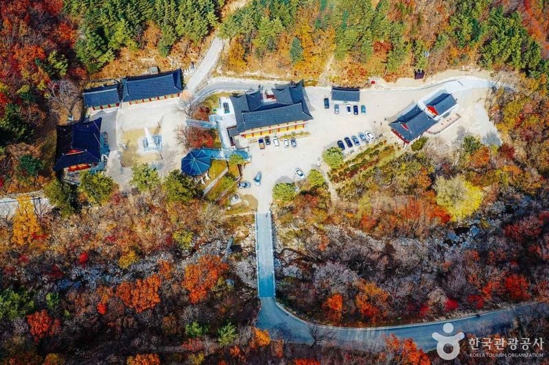 금강산화암사 출처 : 한국관광공사 포토코리아