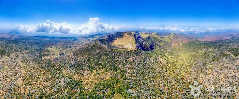 백록담 출처 : 한국관광공사 포토코리아