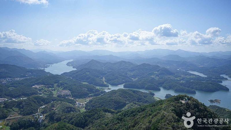 충주호 출처 : 한국관광공사 포토코리아