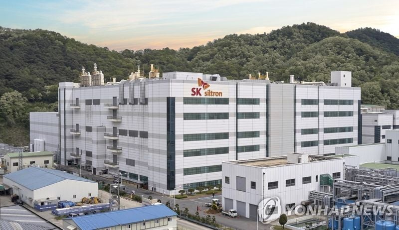 ‘SK실트론’ 3분기 영업이익 374억…웨이퍼 수요 정체에도 실적 선방
