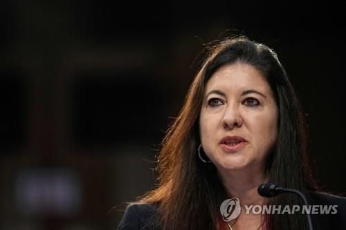 ‘연준’ 쿠글러 전 이사, 금융거래 규정 위반 의혹에 8월 전격 사임