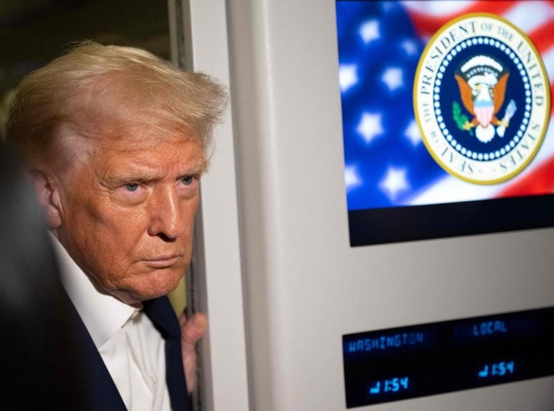 트럼프, 8월 말~10월 초 최소 1,200억 원 규모 채권 매입