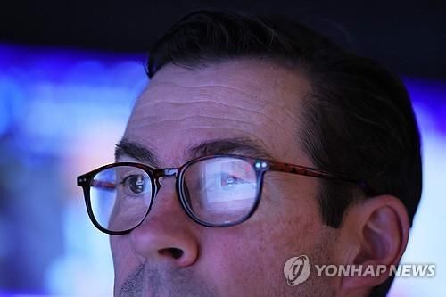 뉴욕증시 3주 연속 조정…나스닥 6%대 급락에 AI·가상화폐 투자 불안 확산