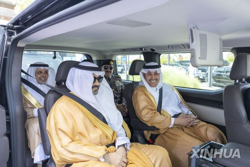 우버·위라이드, 아부다비에 완전 무인 로보택시 도입…5년간 15개 도시로 확대