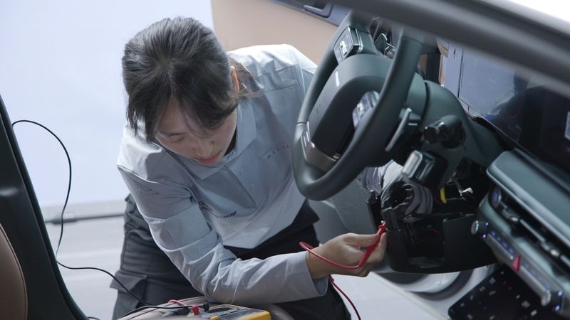 “그랜드마스터 엔지니어 17명”…현대차 기술인증 고도화→전동화 서비스 경쟁력 강화