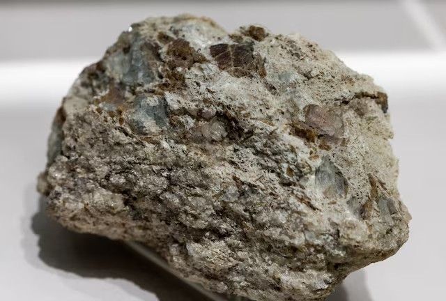 인도, 희토류 생산능력 확대에 1조2천억원 인센티브…연 6천t 자석 생산 목표