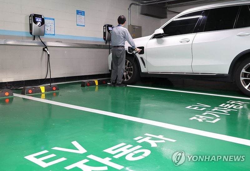 스마트충전 인프라 전면 개편…기후부, 전기차 안전·편의 강화→충전정책 전환점