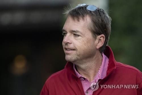 ‘버크셔 해서웨이’ 버핏 은퇴 앞두고 경영진 교체…토드 콤스, JP모건으로 이동