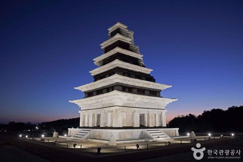 출처=한국관광공사 미륵사지
