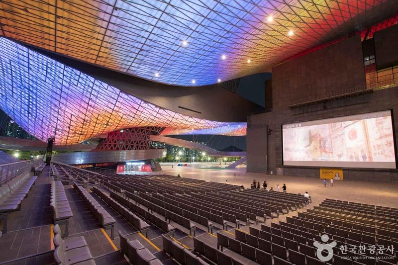 출처=한국관광공사 영화의전당