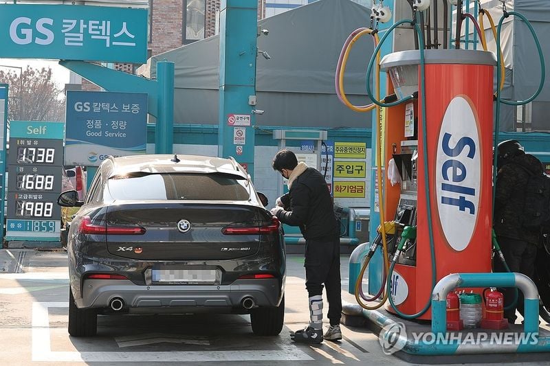 국제 휘발유 79달러대로 반등…정부, 정유·주유소에 가격 인상 자제 요청