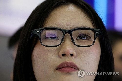 중국 AI 웨어러블 시장 급성장…스마트 안경 업체만 70여곳
