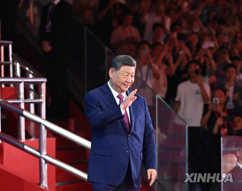 중국, 내년에도 확장 재정·완화 통화 기조 유지…내수·부동산·지방부채 동시 대응