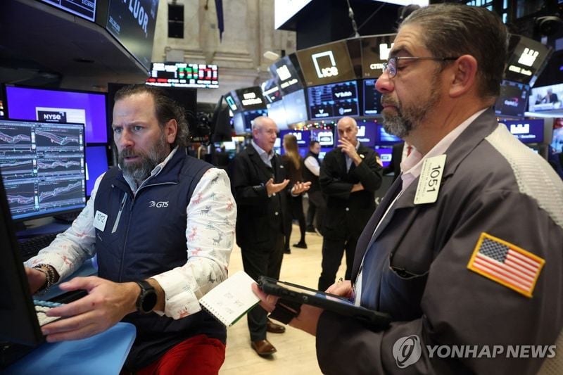 뉴욕증시, 오라클 AI 투자 우려에 기술주 약세…다우는 0.7% 상승