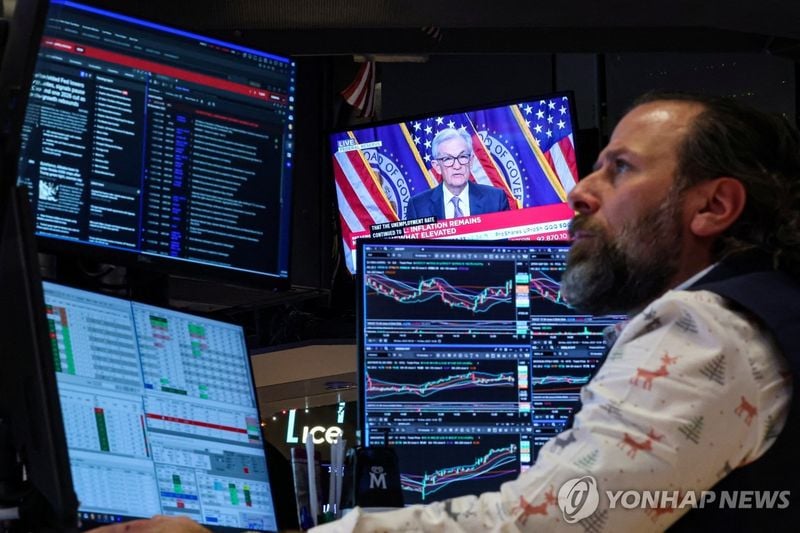 뉴욕증시 혼조…‘오라클 쇼크’ 속 다우 1.34% 급등 사상 최고