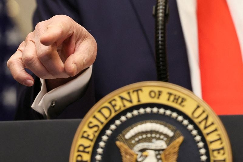 국제 유가, 5년 만의 최저 후 1%대 반등…트럼프 베네수엘라 유조선 봉쇄 영향