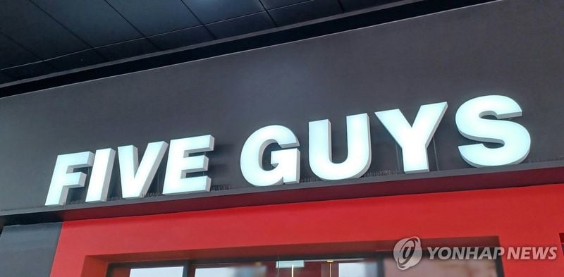 한화갤러리아, ‘파이브가이즈’ 지분 매각 MOU 체결…실사 후 본계약 추진