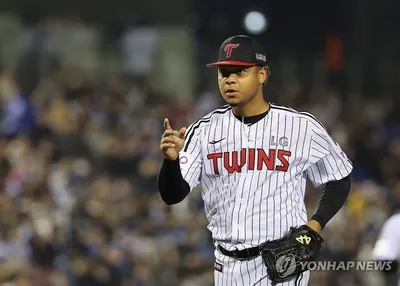 “6이닝 1실점 완벽 복귀전”…에르난데스, LG 선발진→삼성전 쾌투로 존재감