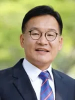 “강위원 경제부지사 취임…현장 혁신가, 전남도 정책 변곡점 만든다”→전남도, 미래 산업 도정 드라이브