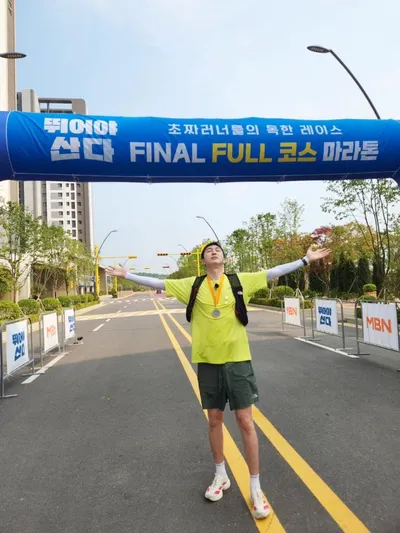 “슬리피, 한계 뛰어넘은 풀코스 완주”…마라톤 6시간 44분→벅찬 해방의 눈물